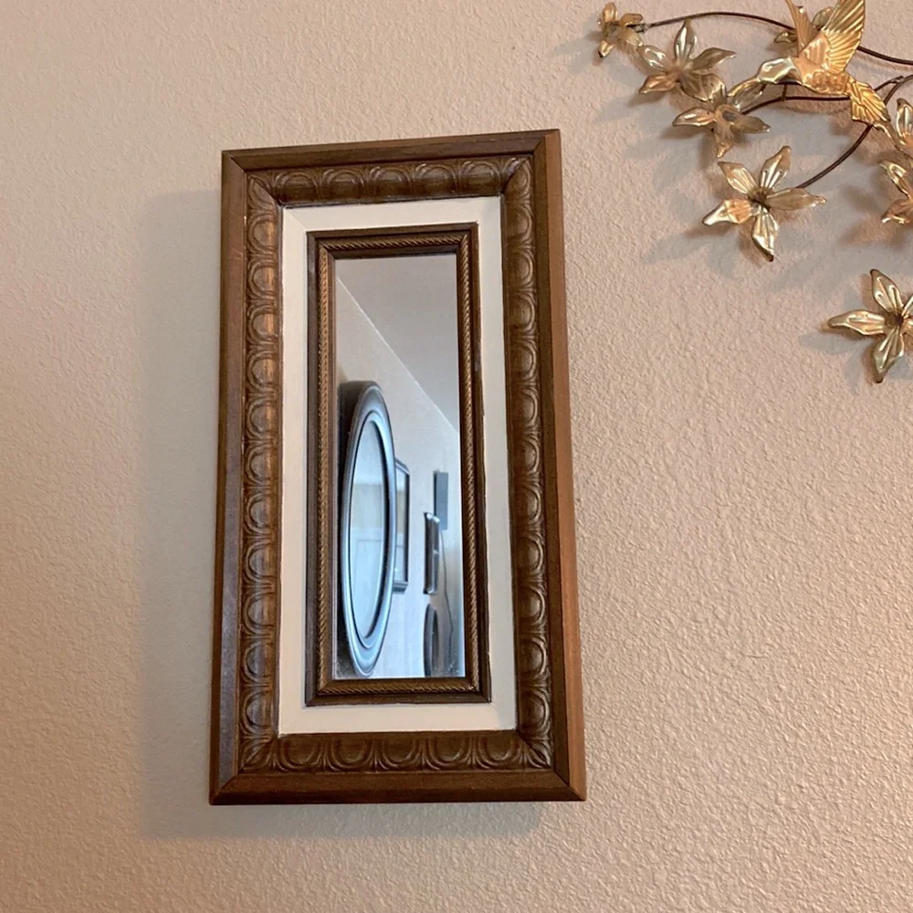 Finished Lin. Print Title Mirror with Surrounding Scallop and Braided Design